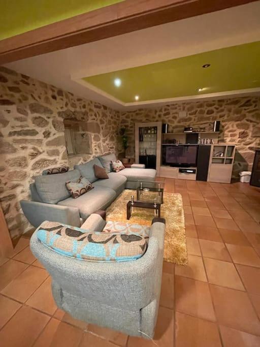 Chalet Casa Con Piscina En Arbo Vigo מראה חיצוני תמונה