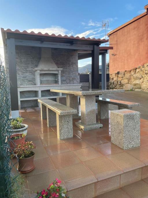 Chalet Casa Con Piscina En Arbo Vigo מראה חיצוני תמונה