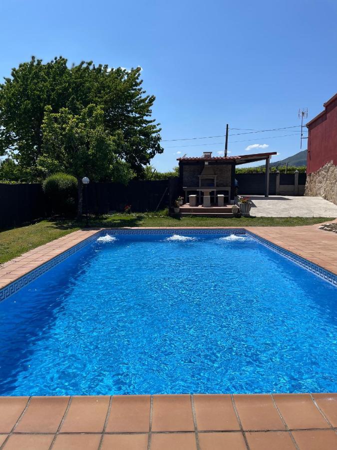 Chalet Casa Con Piscina En Arbo Vigo מראה חיצוני תמונה
