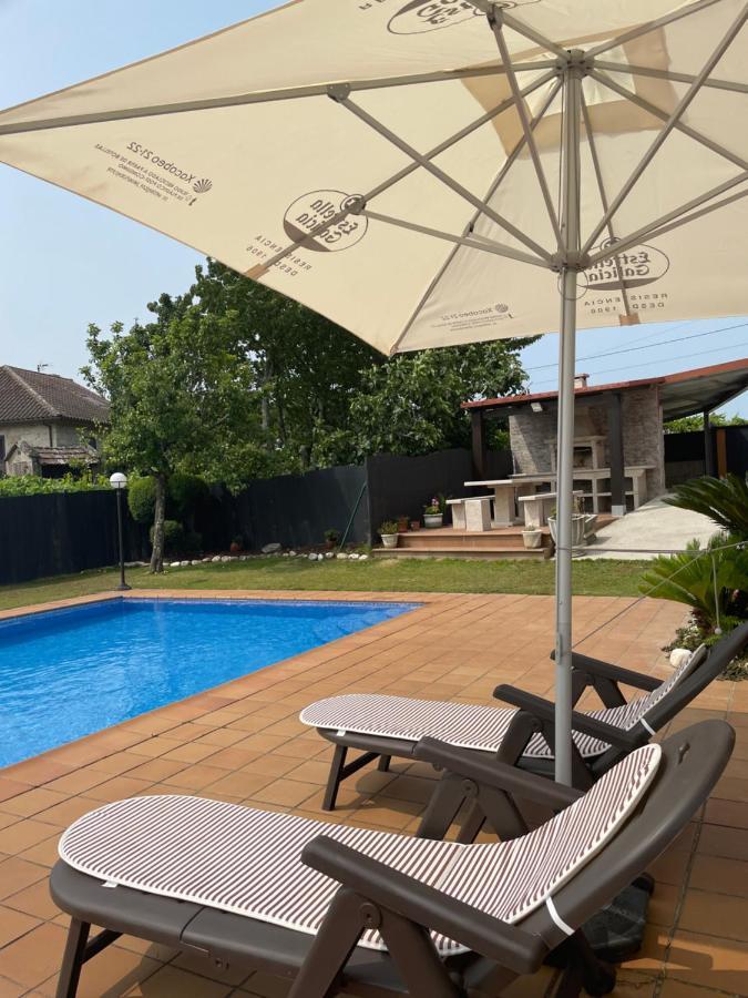 Chalet Casa Con Piscina En Arbo Vigo מראה חיצוני תמונה